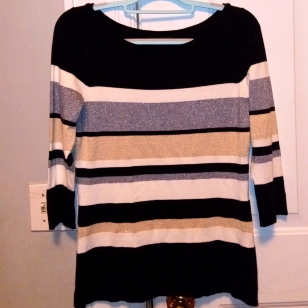 Worn Once! Size Small White House Black Market Lightweight 3/4 Sleeves Sweater